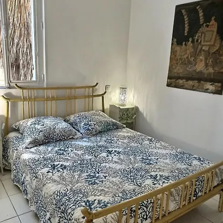 Apartment Proche Centre Et Port De Plaisance